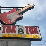 Tuk Tuk Hotel